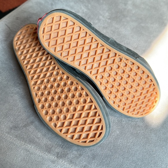 Vans slip on skate shoes youth size 3 - Picture 3 of 6